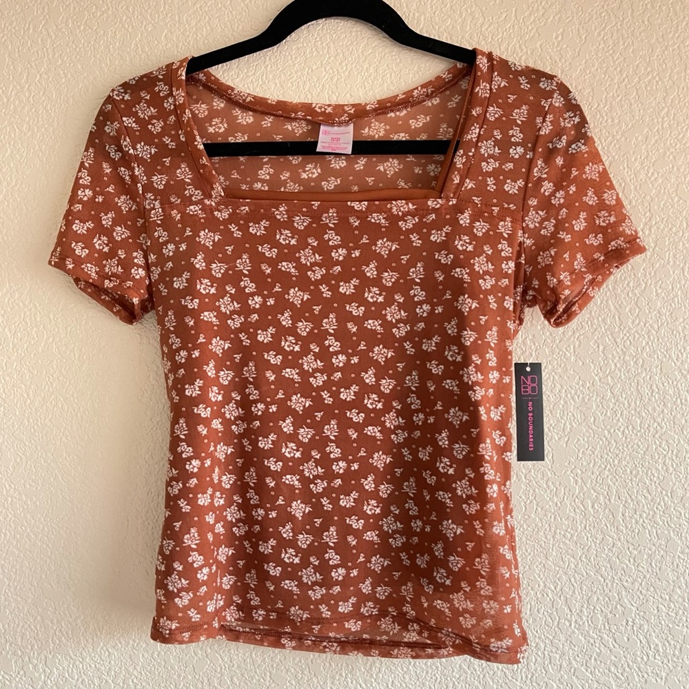 NWT No Boundaries Rust Floral Sheer Top with Built-in Cami